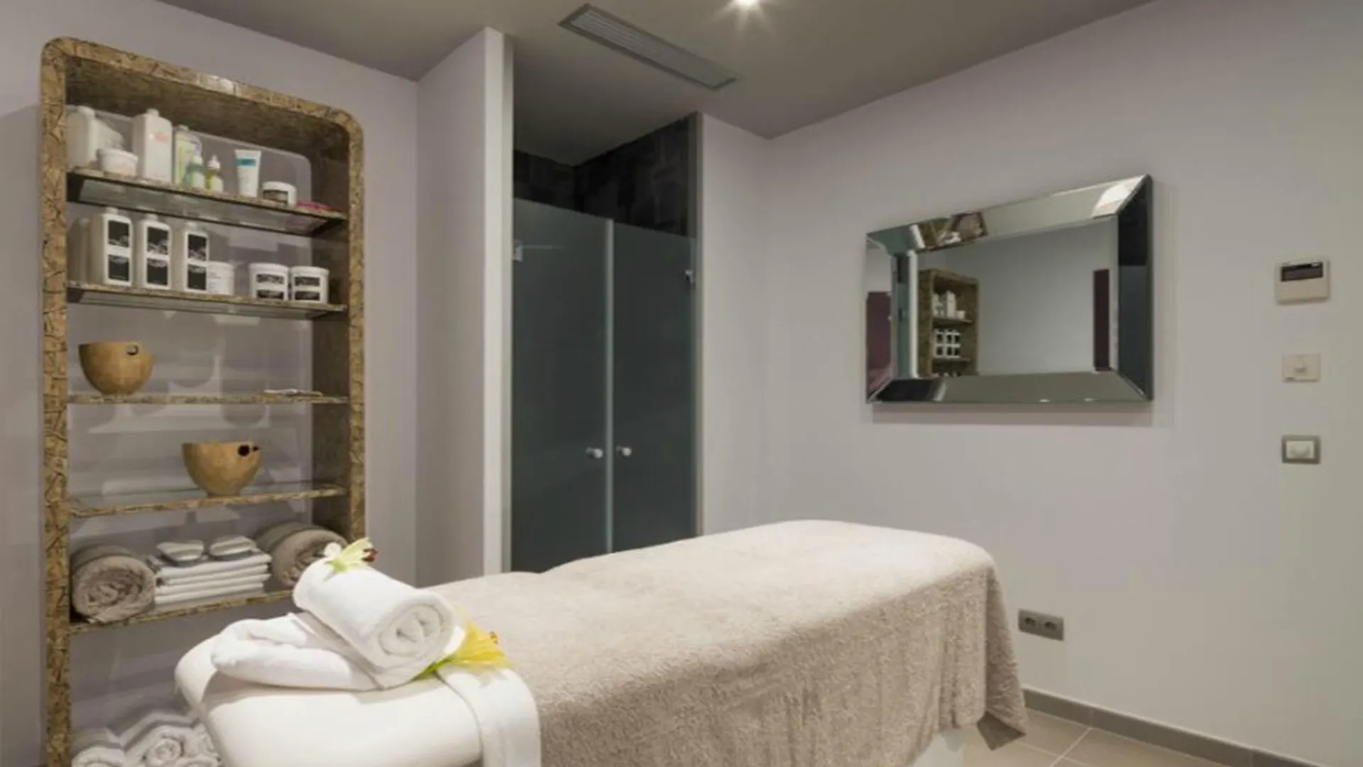 Aparthotel Axel Beach Ibiza - Adults Only